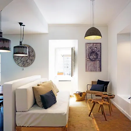 Sonel Investe Anjos Boutique Apartments By Get Your Stay-2